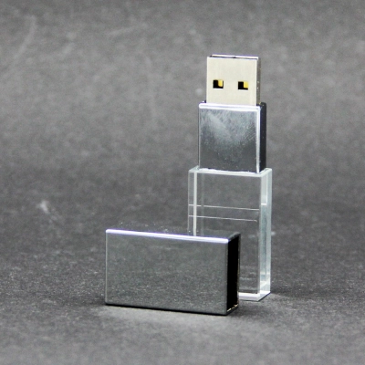 Fém és kristály 32GB pendrive világítással ajándék gravírozással thumbnail