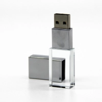 Fém és kristály 32GB pendrive világítással ajándék gravírozással thumbnail