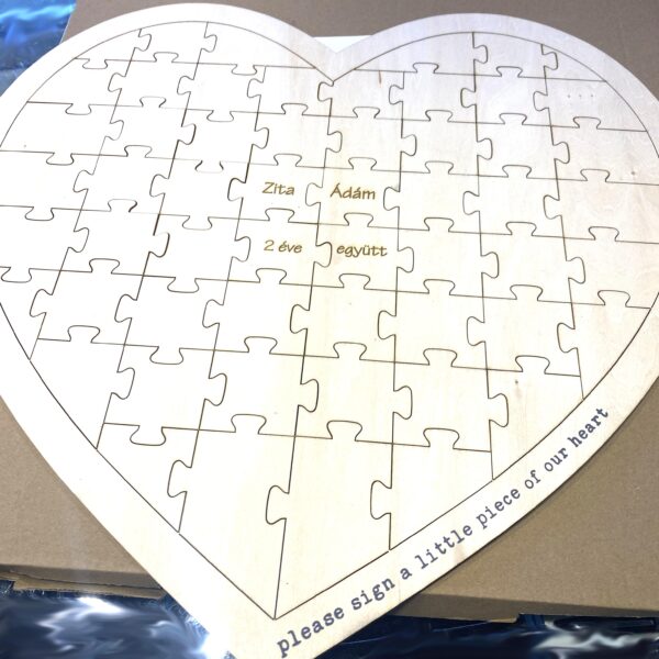 Szív alakú fa puzzle ajándék gravírozással - Image 3