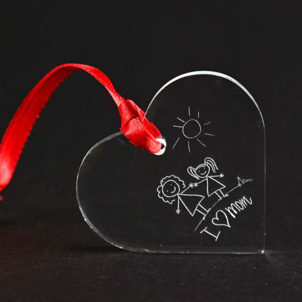 Szív üvegkristály dísz gravírozással díszdobozban