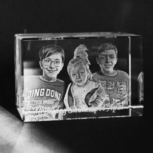 Üvegkristály hasáb 3D gravírozás lehetőséggel 10x10x20 cm