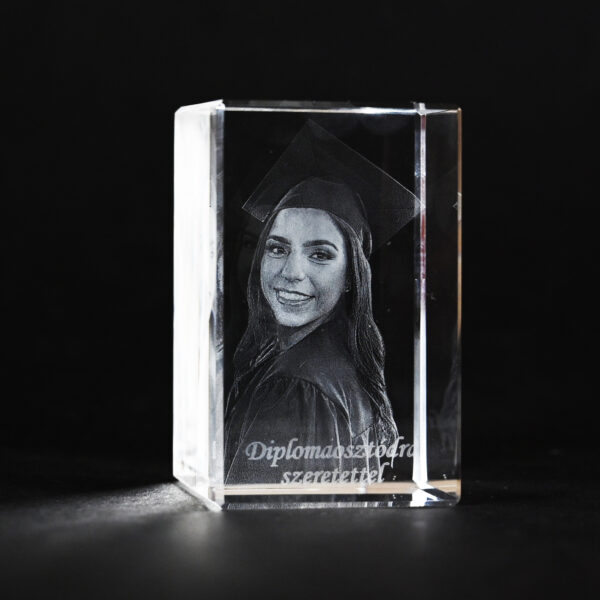 Üvegkristály hasáb díszdobozban 6,5×7,5x11 cm