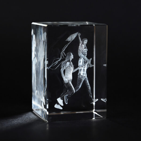 Üvegkristály hasáb 7,5x9x13 cm valódi 3D fotó opcióval